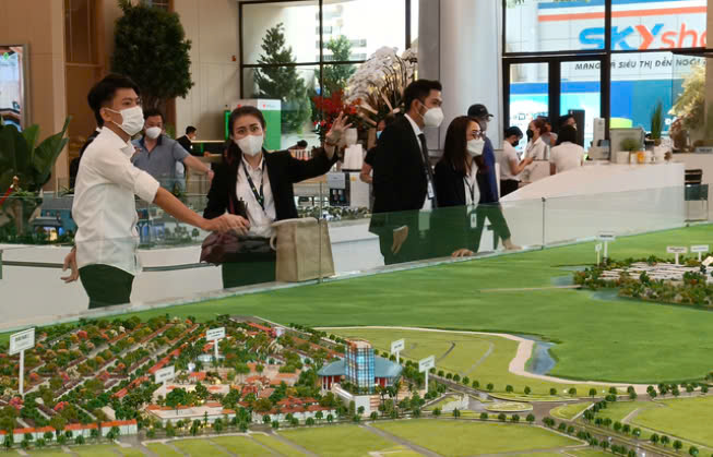 Bằng môi giới bất động sản'